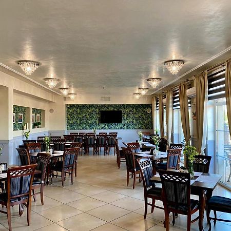 Hotel Stara Gorzelnia Licheń Eksteriør billede