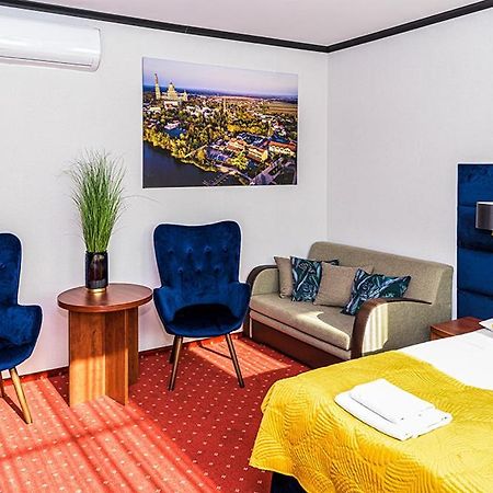 Hotel Stara Gorzelnia Licheń Eksteriør billede
