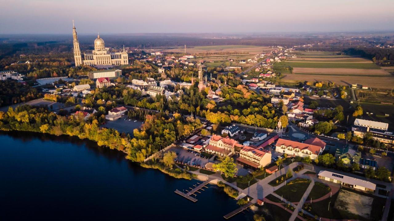 Hotel Stara Gorzelnia Licheń Eksteriør billede