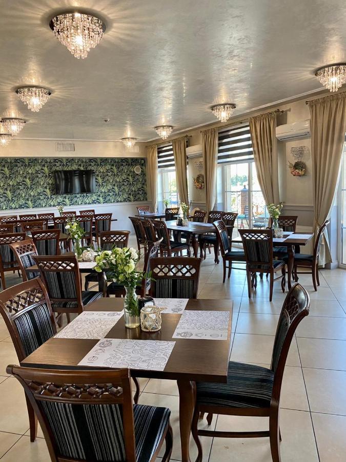 Hotel Stara Gorzelnia Licheń Eksteriør billede