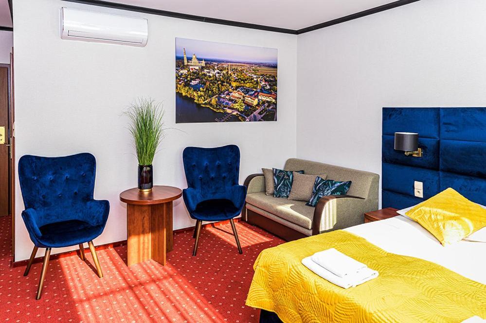 Hotel Stara Gorzelnia Licheń Eksteriør billede